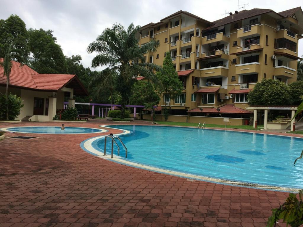 Homestay Vip Templer Impian Rawang Exteriör bild