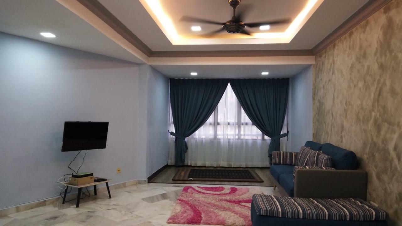 Homestay Vip Templer Impian Rawang Exteriör bild